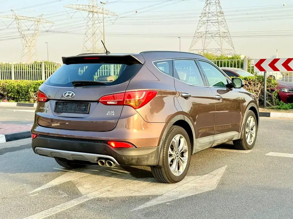 2016 Hyundai Santa Fe GLS | GCC Specs | Excellent Condition - Image 5