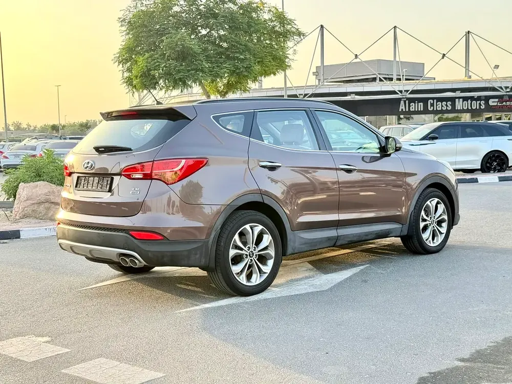2016 Hyundai Santa Fe GLS | GCC Specs | Excellent Condition - Image 6