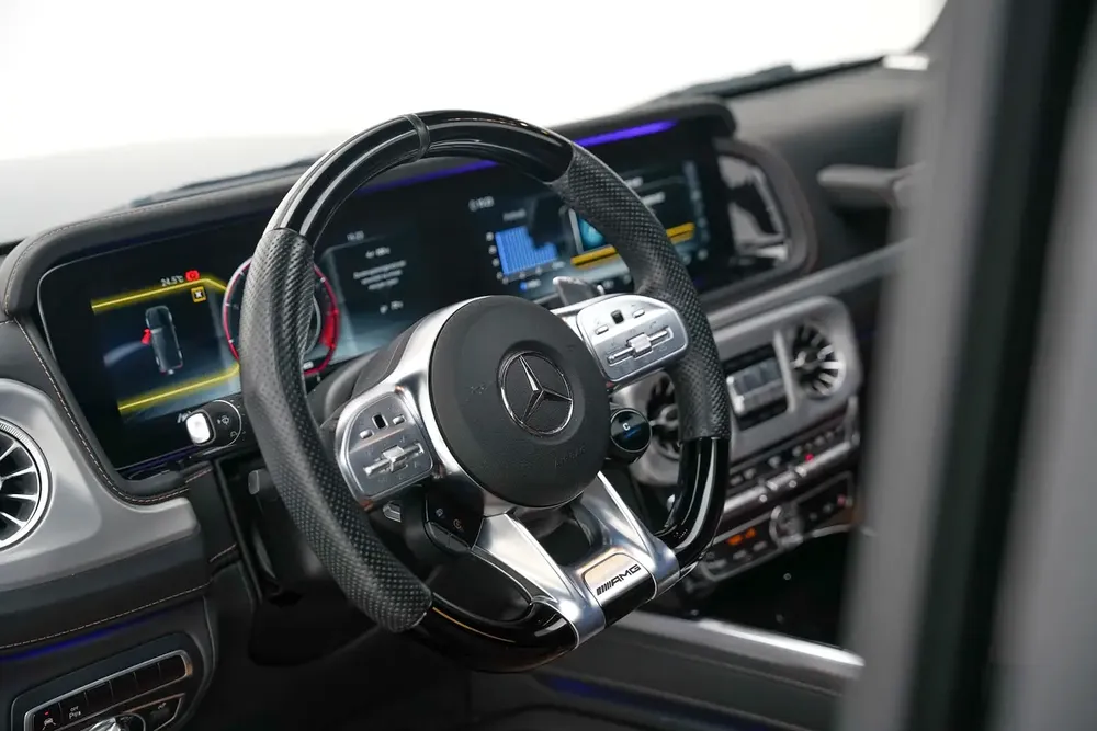 2023 MERCEDES BENZ AMG G63 - Image 11