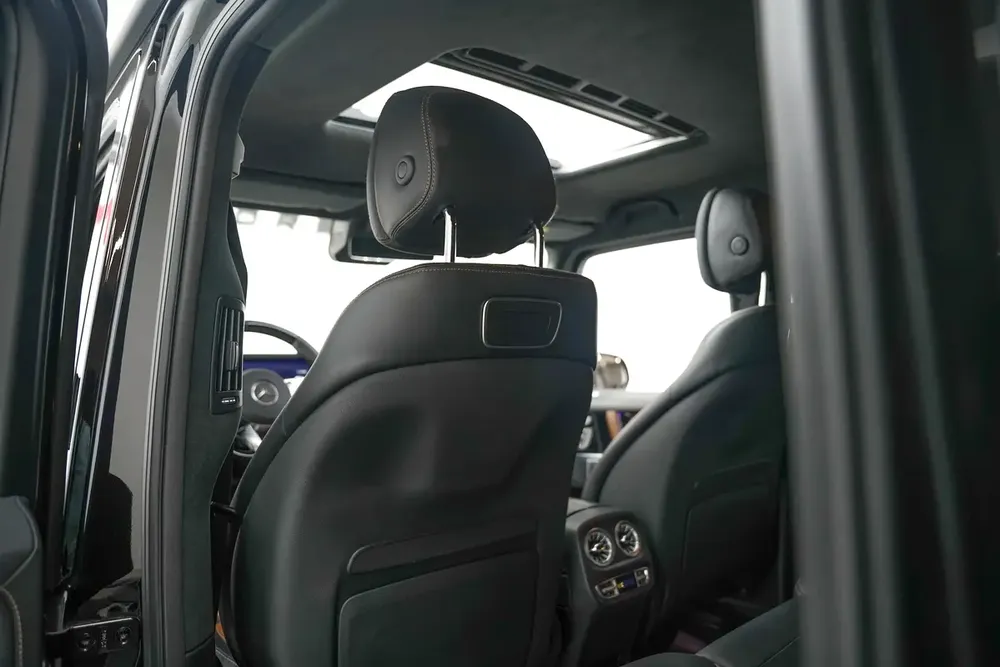 2023 MERCEDES BENZ AMG G63 - Image 15