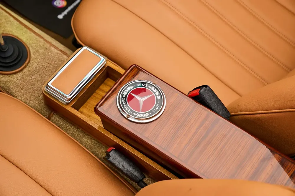 Classic 1964 Mercedes-Benz SL-Class - European Specs - Image 15
