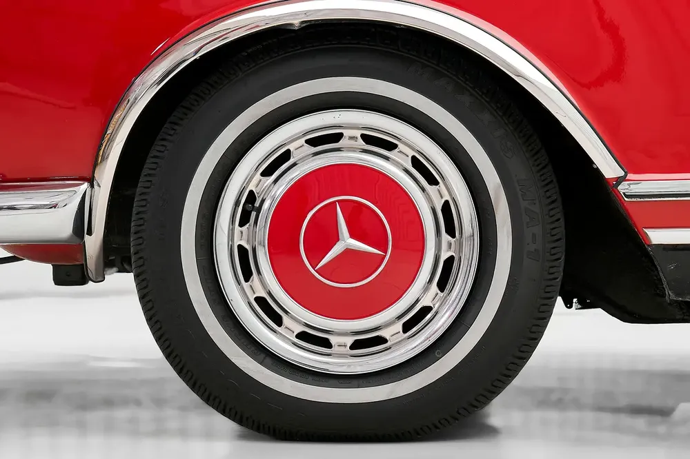 Classic 1964 Mercedes-Benz SL-Class - European Specs - Image 9