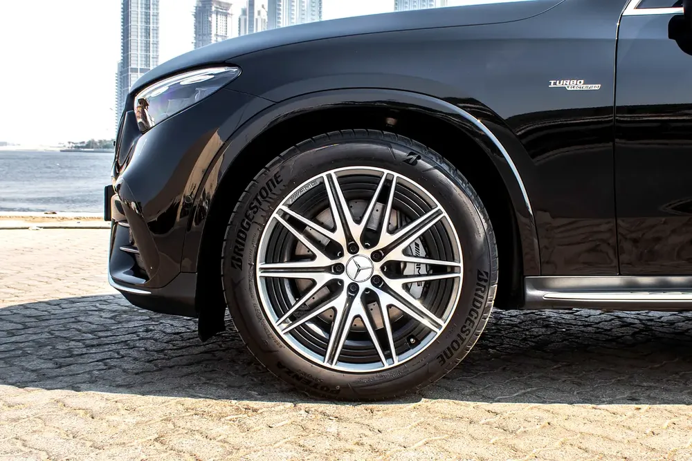 7100 AED P/M With Zero Down Payment For 5 Years Mercedes-Benz GLC 43 Coupe AMG - Image 5