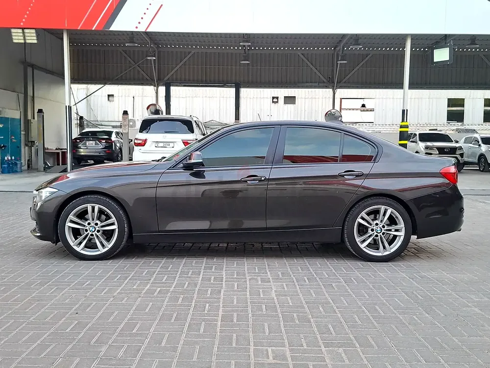 AED 1267/month | 2016 BMW 3-Series 318i | GCC Specs | Ref#412601 - Image 5