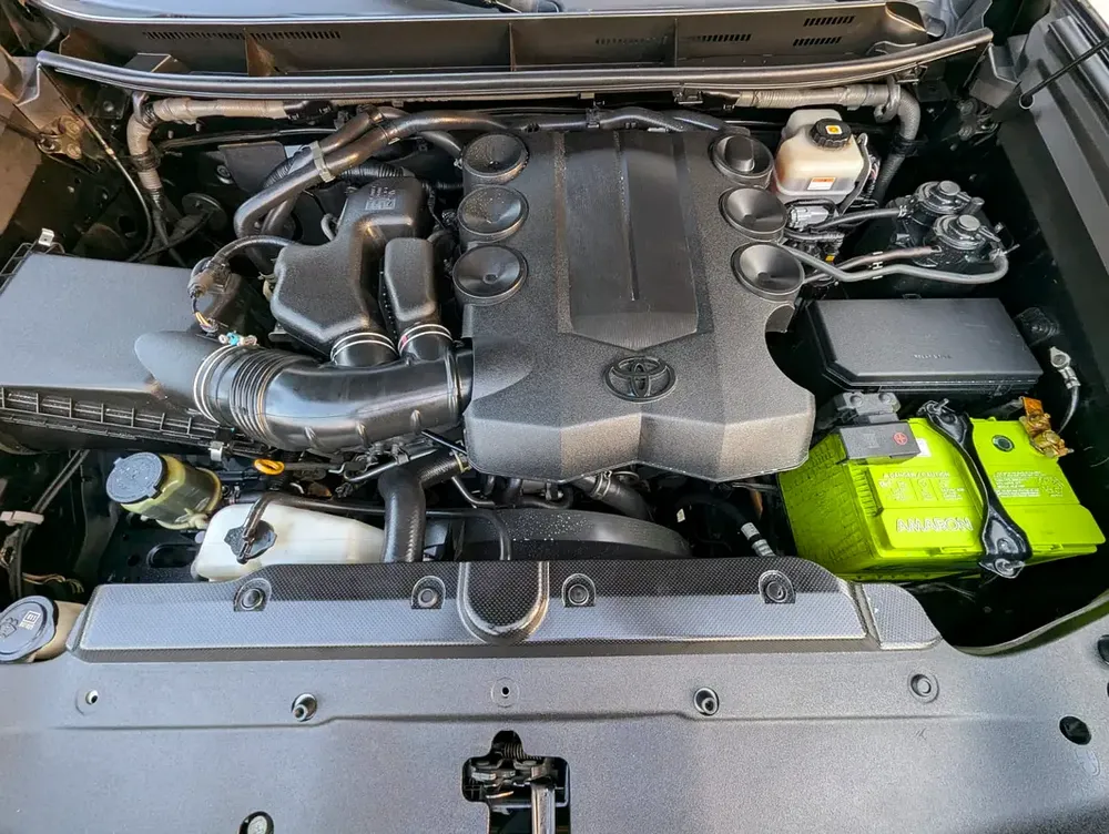 TOYOTA PRADO 2021 VXR ADVENTURE GCC V6 4.0L ACCIDENT FREE IN EXCELLENT CONDITION - Image 10