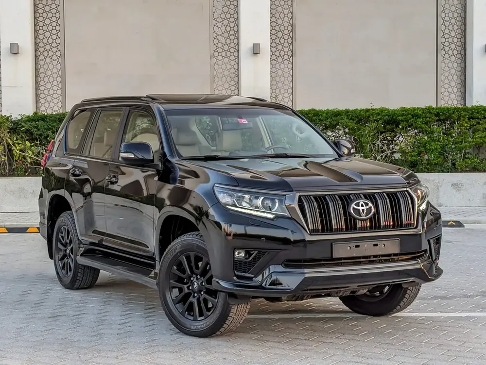 TOYOTA PRADO 2021 VXR ADVENTURE GCC V6 4.0L ACCIDENT FREE IN EXCELLENT CONDITION - Image 20