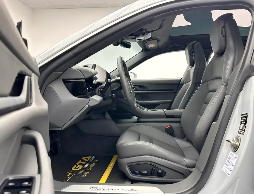 2021 Porsche Taycan 4S, 09/2026 Porsche Warranty, Porsche Full Service History, GCC - Image 15