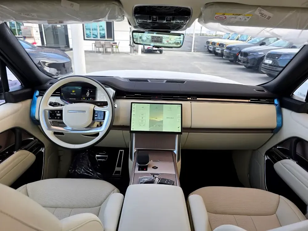 Land Rover Range Rover Autobiography 2026 - GCC Specs - Perfect Condition - Image 11