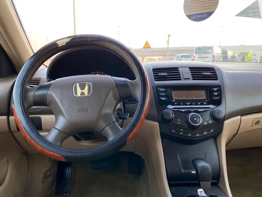 2007 HONDA ACCORD 2.4 || VERY WELL MAINTAINED || GCC  || SINGLE OWNER || ACCIDENT FREE - Image 13