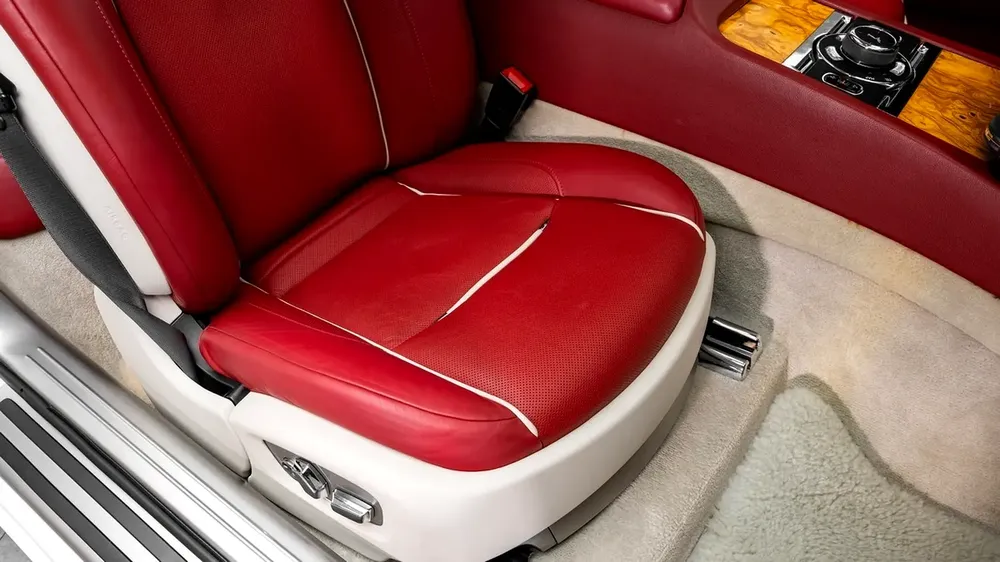 Rolls-Royce Wraith - 2014 - GCC Specs - Image 14