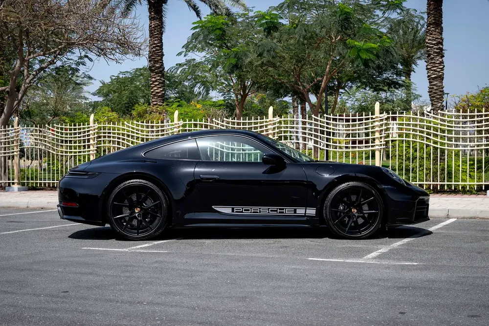 2025 Porsche 911 Carrera 992.2 | Porsche Warranty Till 2028 - Image 5