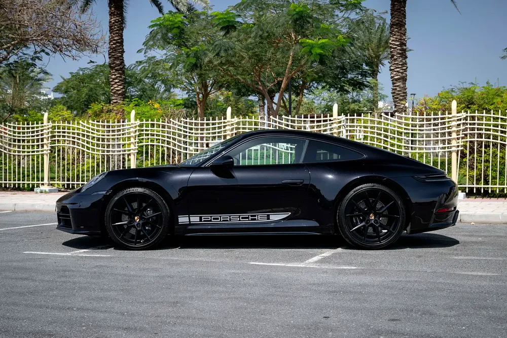 2025 Porsche 911 Carrera 992.2 | Porsche Warranty Till 2028 - Image 9