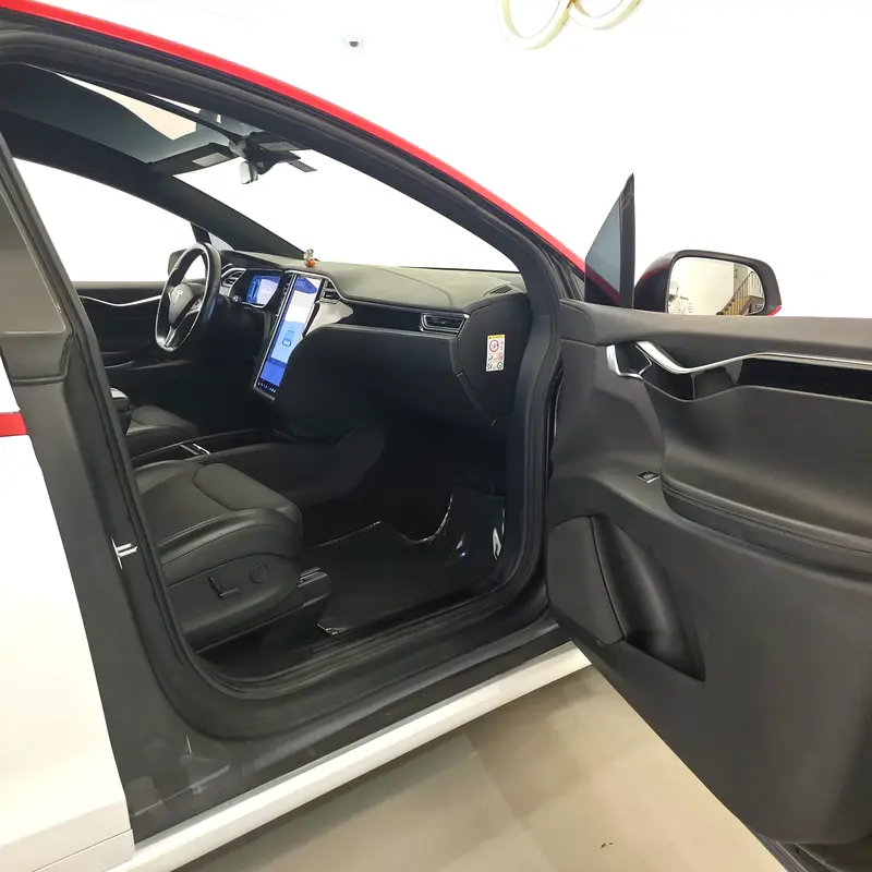 AED 1311 PM | TESLA MODEl X P75D 2017 | WELL MAINTAINED | 1 YEAR WARRANTY | GCC - Image 12