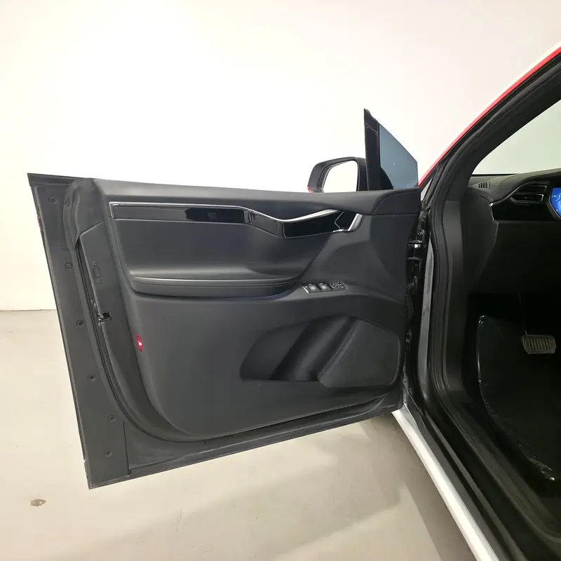 AED 1311 PM | TESLA MODEl X P75D 2017 | WELL MAINTAINED | 1 YEAR WARRANTY | GCC - Image 8