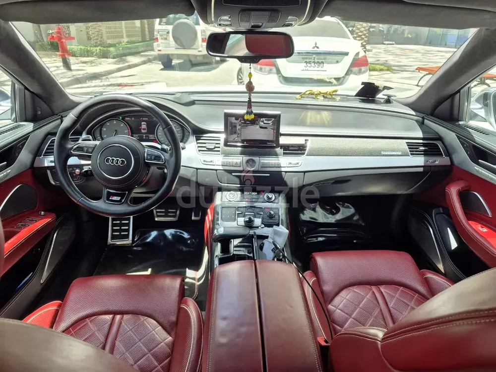 2015 Audi S8 4.0 TFSI Quattro | GCC Specs | Pristine Condition - Image 11