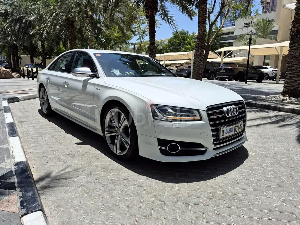 2015 Audi S8 4.0 TFSI Quattro | GCC Specs | Pristine Condition - Image 8