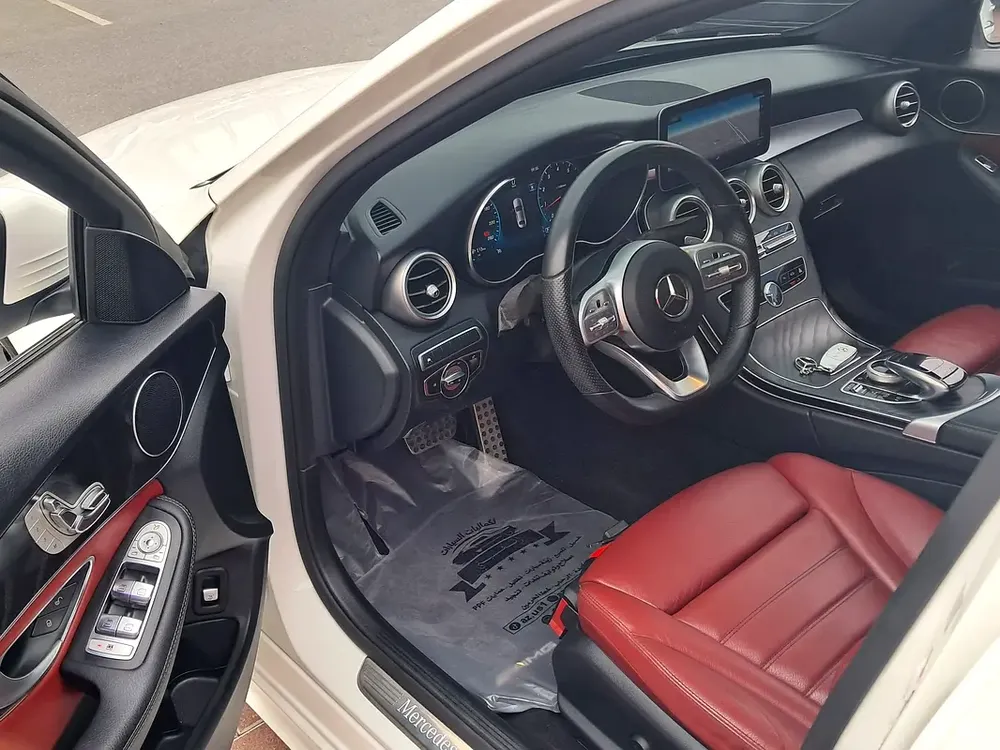 Mercedes C200 Gcc Specs Single Owner 100% Original Paint With Full Body PPF Very Well Maintained - Image 10