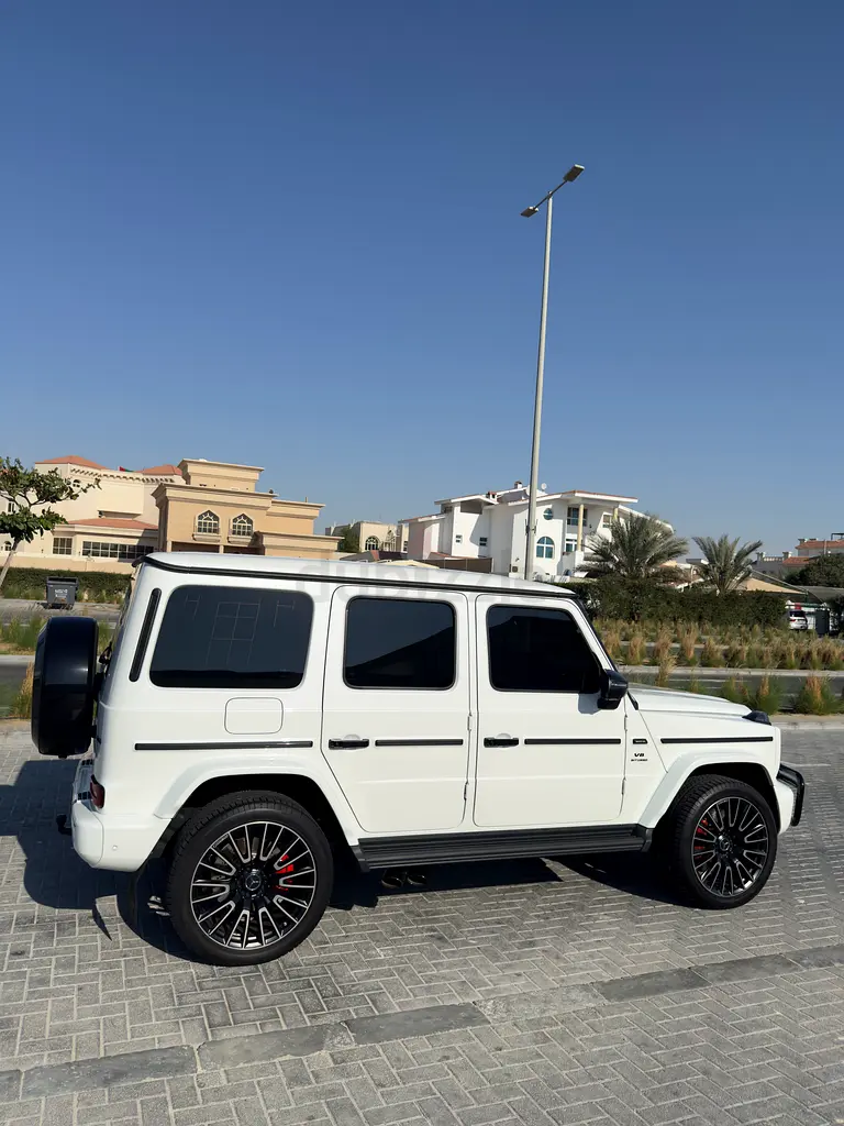2025 Mercedes-Benz G-Class G 63 AMG - GCC Specs - Image 5