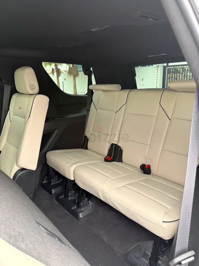 2023 Cadillac Escalade Sport - GCC Specs - Image 10