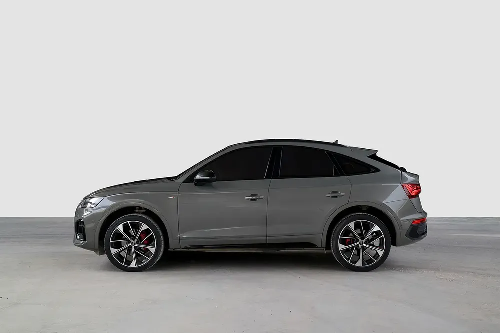 Audi Q5 Sportsback 45 TFSI quattro S line - 2024 - Image 16