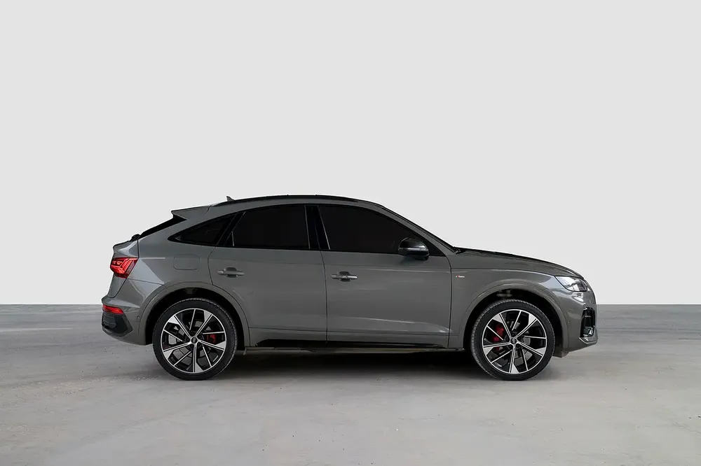 Audi Q5 Sportsback 45 TFSI quattro S line - 2024 - Image 17