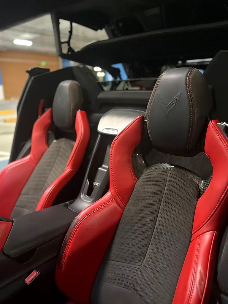2023 Chevrolet Corvette C8 3LT - convertible - Pristine Condition - Image 12