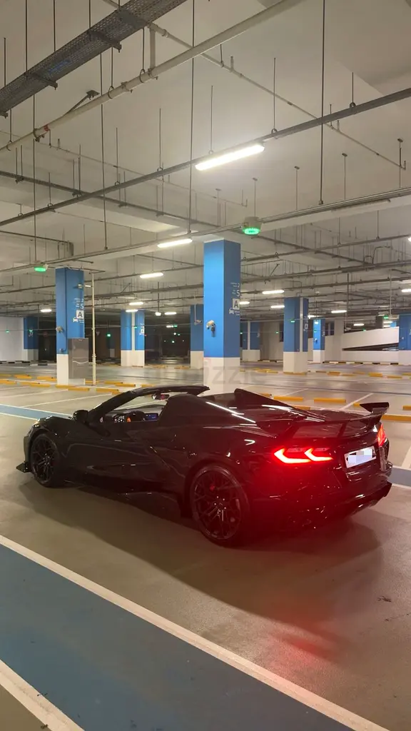 2023 Chevrolet Corvette C8 3LT - convertible - Pristine Condition - Image 9