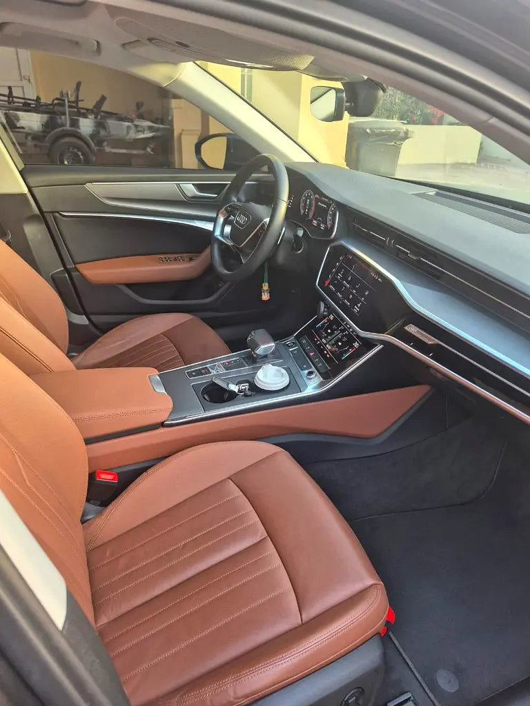 Audi A6 2022 , S-line , under manufacturer warranty , Full service history with Al Nabooda - Image 6
