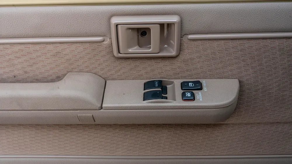 2026 Toyota LC79 2.8L MT Diesel - Image 11