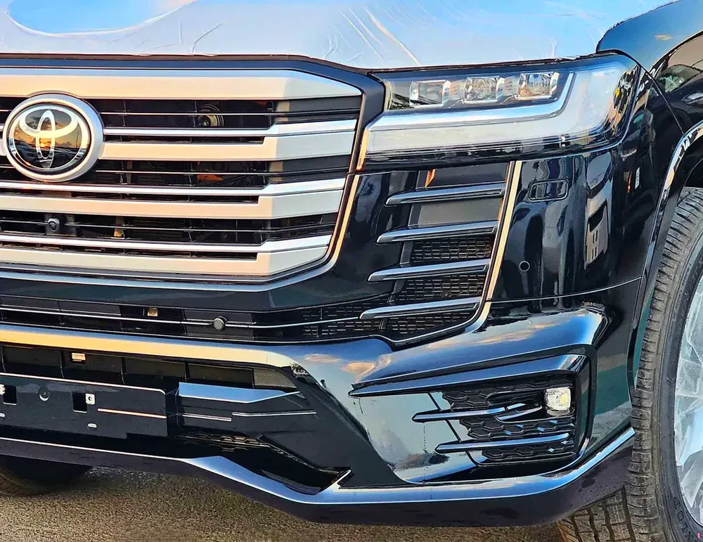 Toyota Land Cruiser VXR 2026 GCC Specs - Image 11