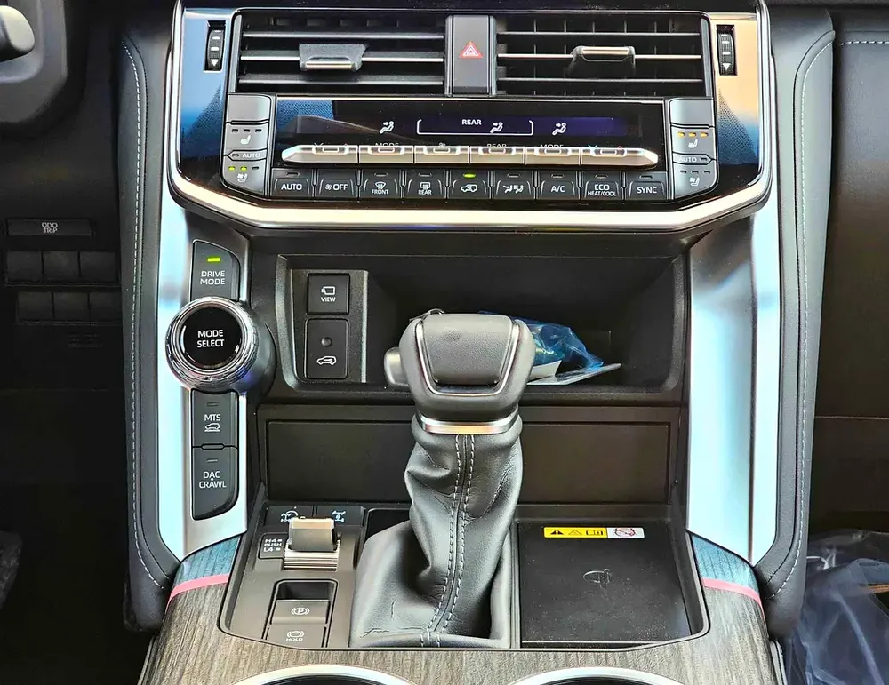 Toyota Land Cruiser VXR 2026 GCC Specs - Image 20