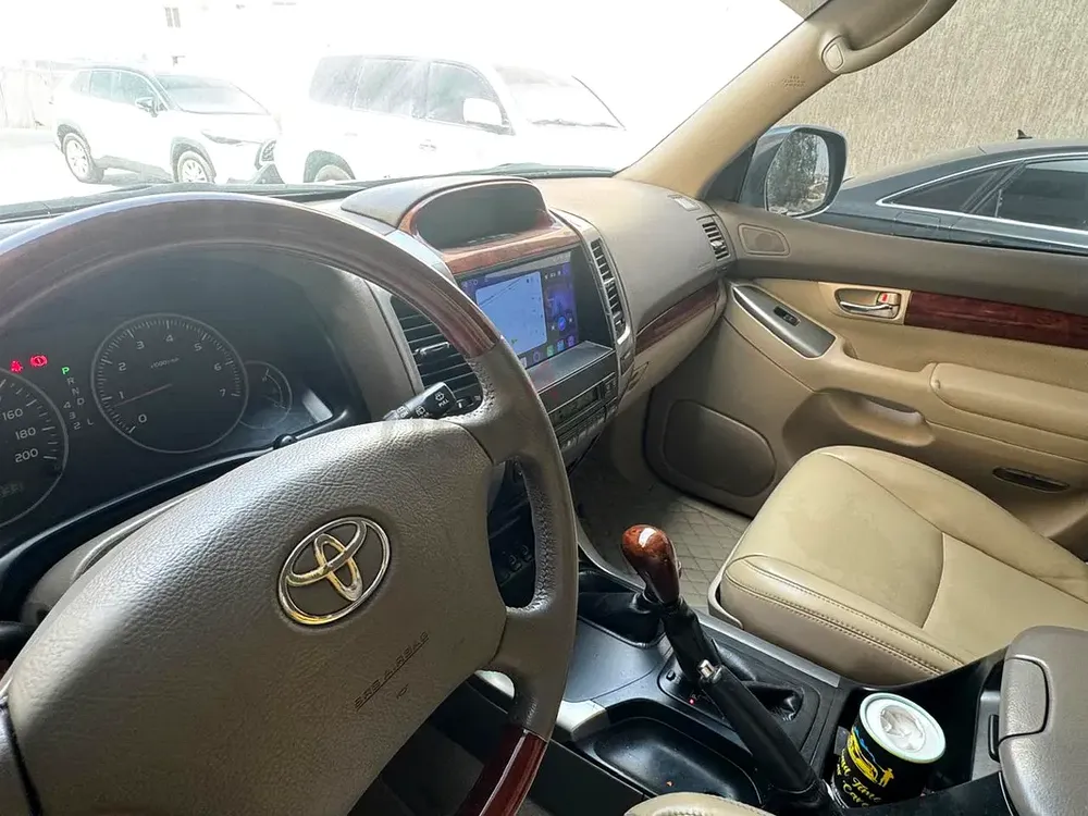 Toyota Prado VX 2009 GCC Specs - Image 5