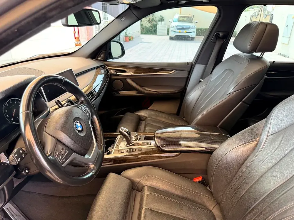 BMW X5 xDrive35i 2018 GCC Specs - Pristine Condition - Image 11
