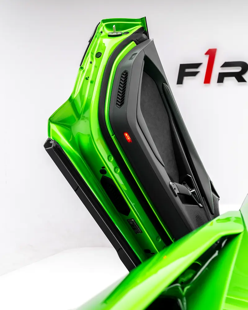2024 Lamborghini Revuelto - Image 11