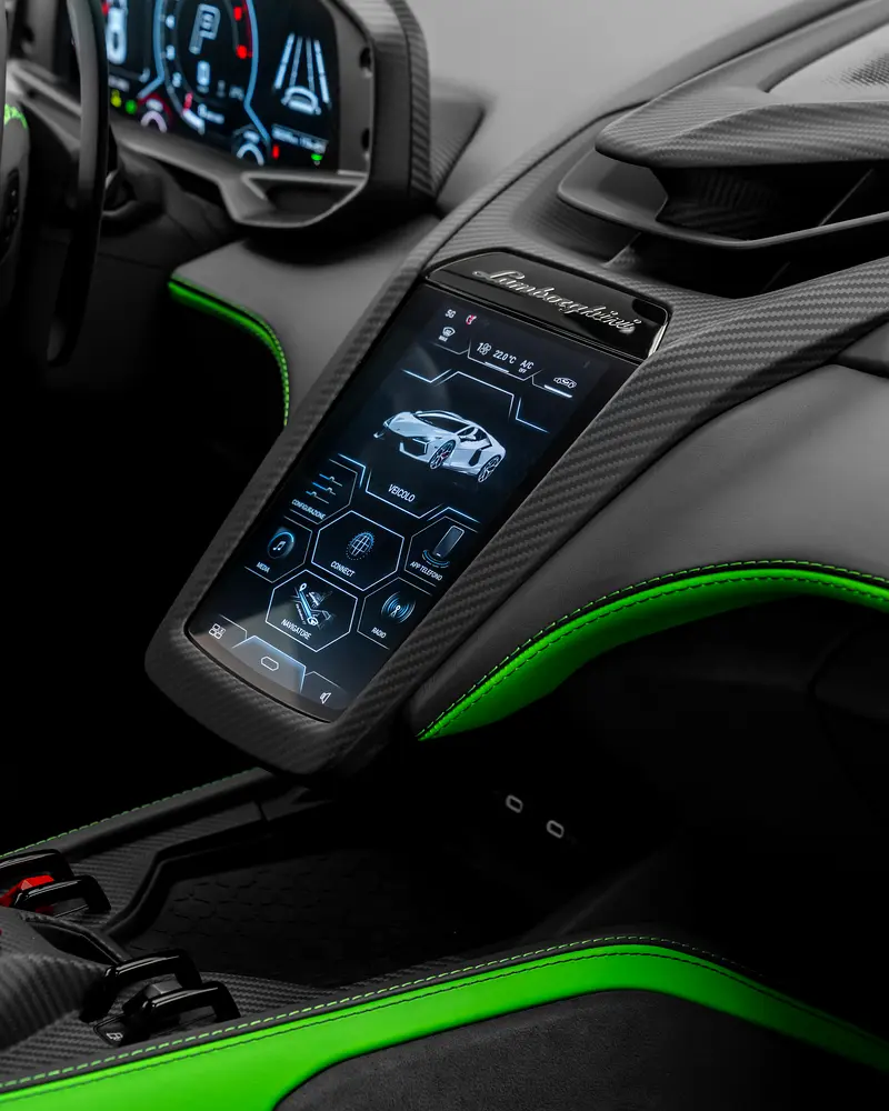 2024 Lamborghini Revuelto - Image 15