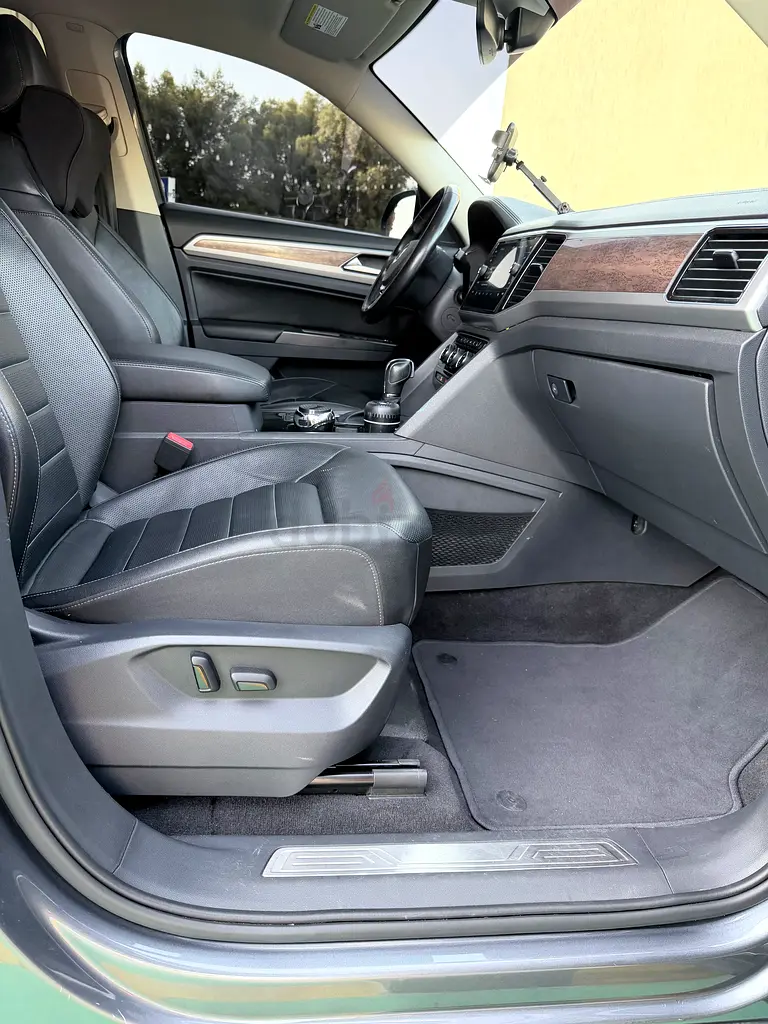 Very Clean Volkswagen Teramont (Atlas)- SEL 4Moti- Full Option- Excellent Condition- Well Maintained - Image 15
