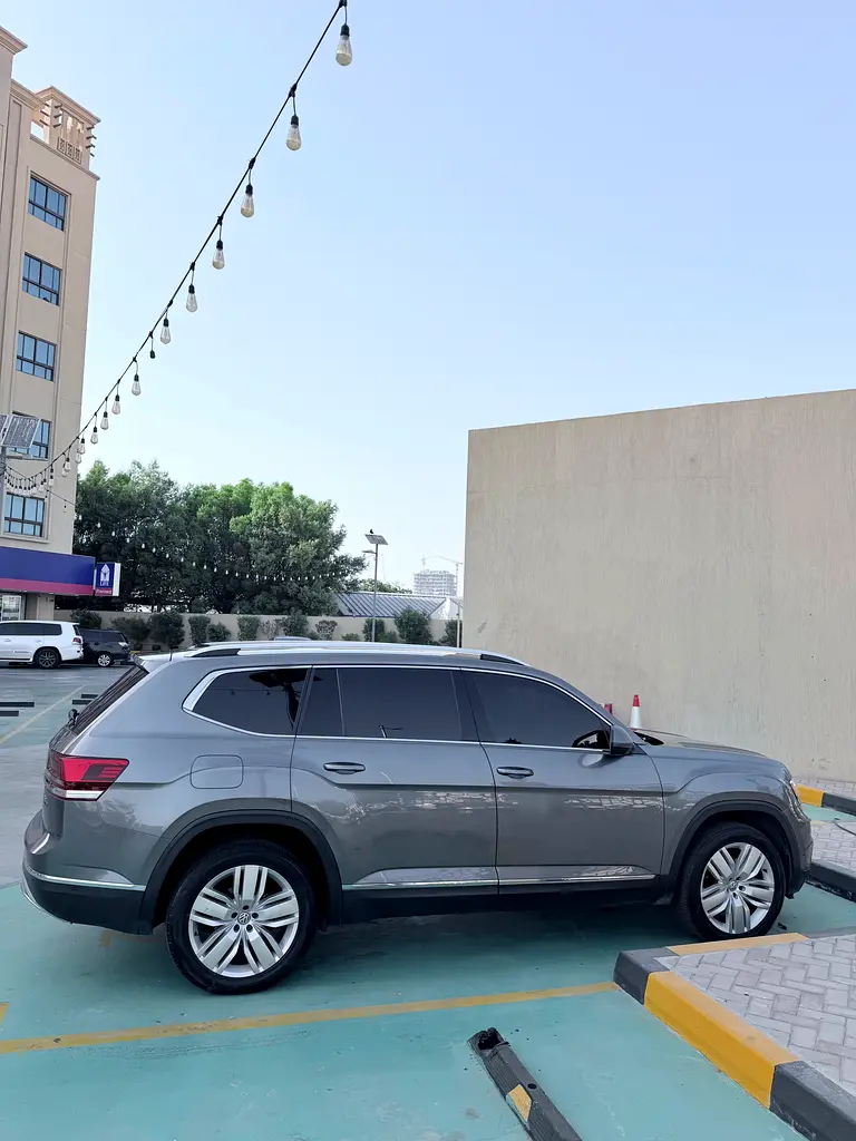 Very Clean Volkswagen Teramont (Atlas)- SEL 4Moti- Full Option- Excellent Condition- Well Maintained - Image 9