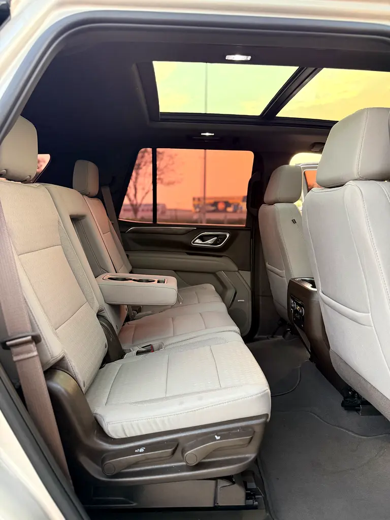 2023 Chevrolet Tahoe LT - GCC Specs - Like New! - Image 12
