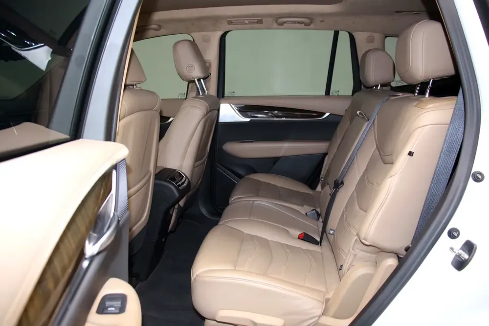 Cadillac XT6 Platinum 2023 GCC Specs - Image 10