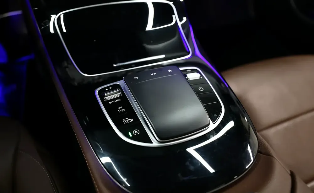 E 250 | 2,150 AED Monthly | Under Warranty Till 2027 | Free Insurance + Registration Ref#A951274 - Image 13