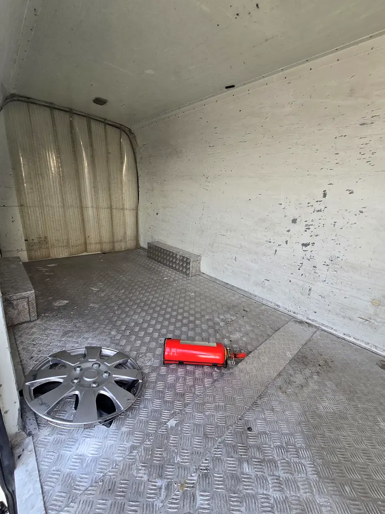 Toyota Hiace // Hiroof Chiller // Model 2007 // Gcc space //Good conditions - Image 12