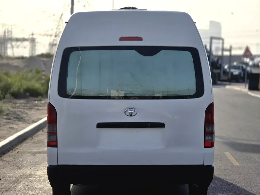 Toyota Hiace // Hiroof Chiller // Model 2007 // Gcc space //Good conditions - Image 5