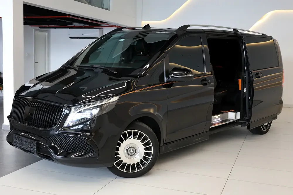2024 Mercedes-Benz V-Class V 250 GCC Spec-61000KM - Brand New Luxury MPV - Image 5