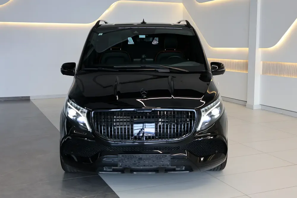 2024 Mercedes-Benz V-Class V 250 GCC Spec-61000KM - Brand New Luxury MPV - Image 6