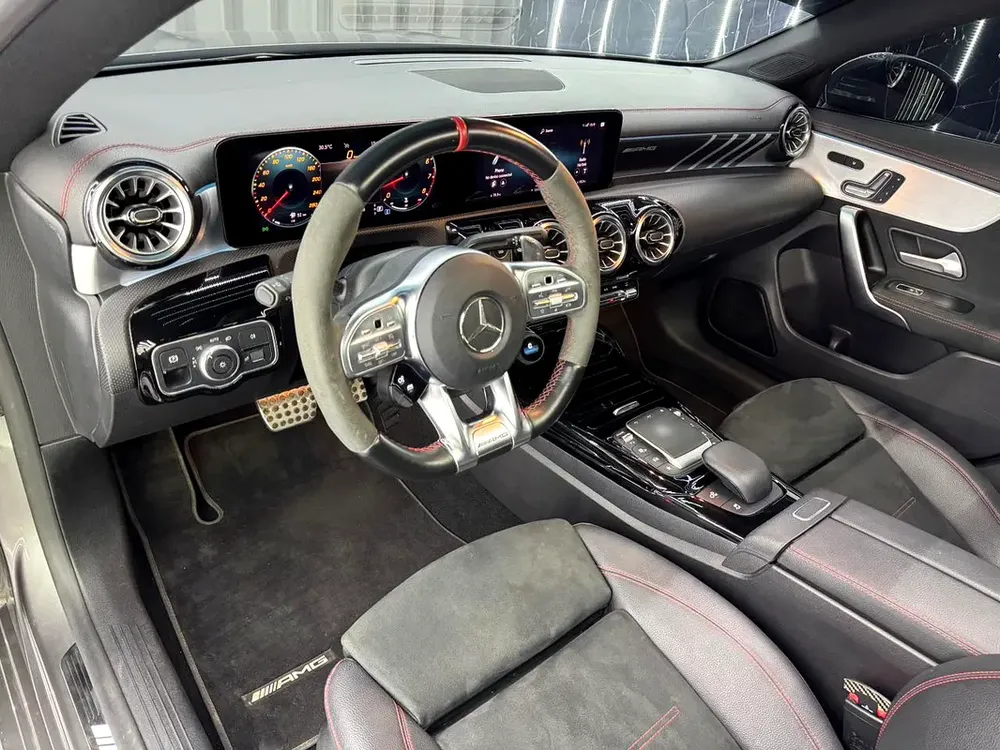 Exclusive offer By ZEUS AUTO  | GCC Specs | Low Mileage | AAA Warranty 2027 - Image 10