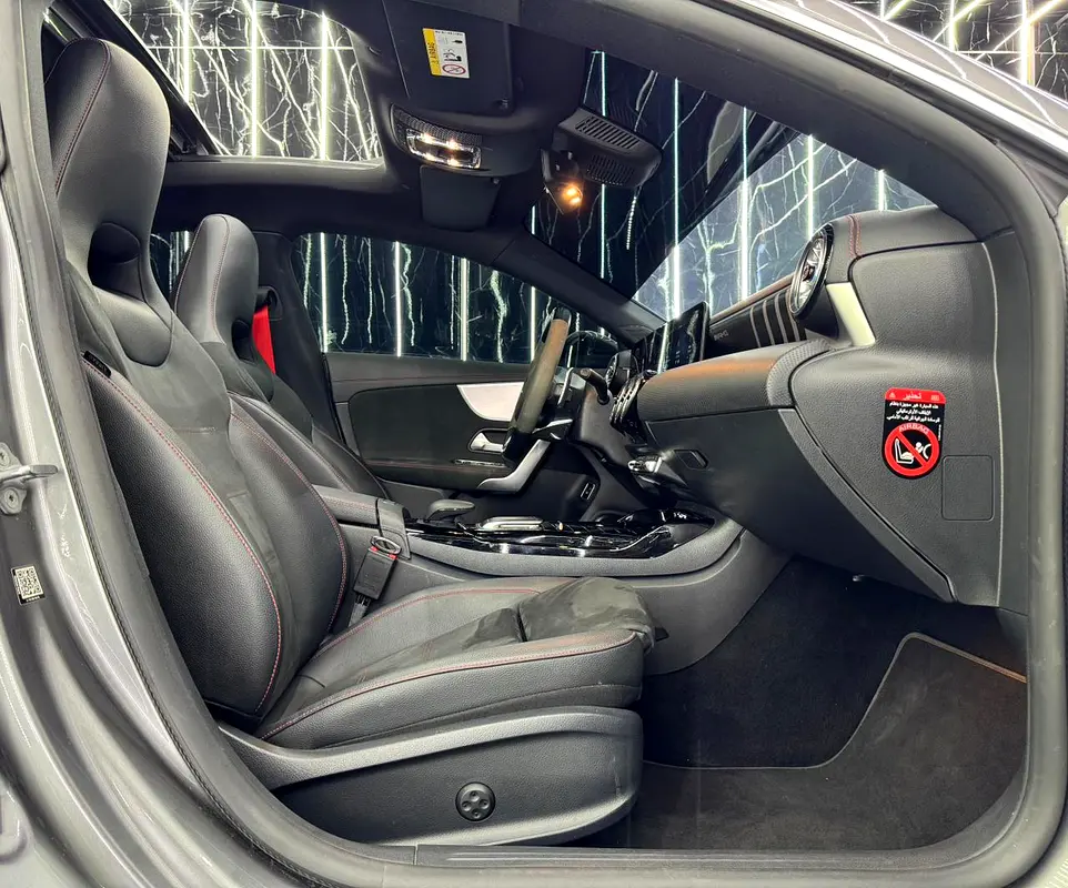 Exclusive offer By ZEUS AUTO  | GCC Specs | Low Mileage | AAA Warranty 2027 - Image 13
