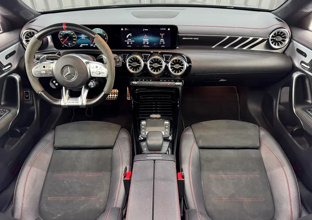 Exclusive offer By ZEUS AUTO  | GCC Specs | Low Mileage | AAA Warranty 2027 - Image 18