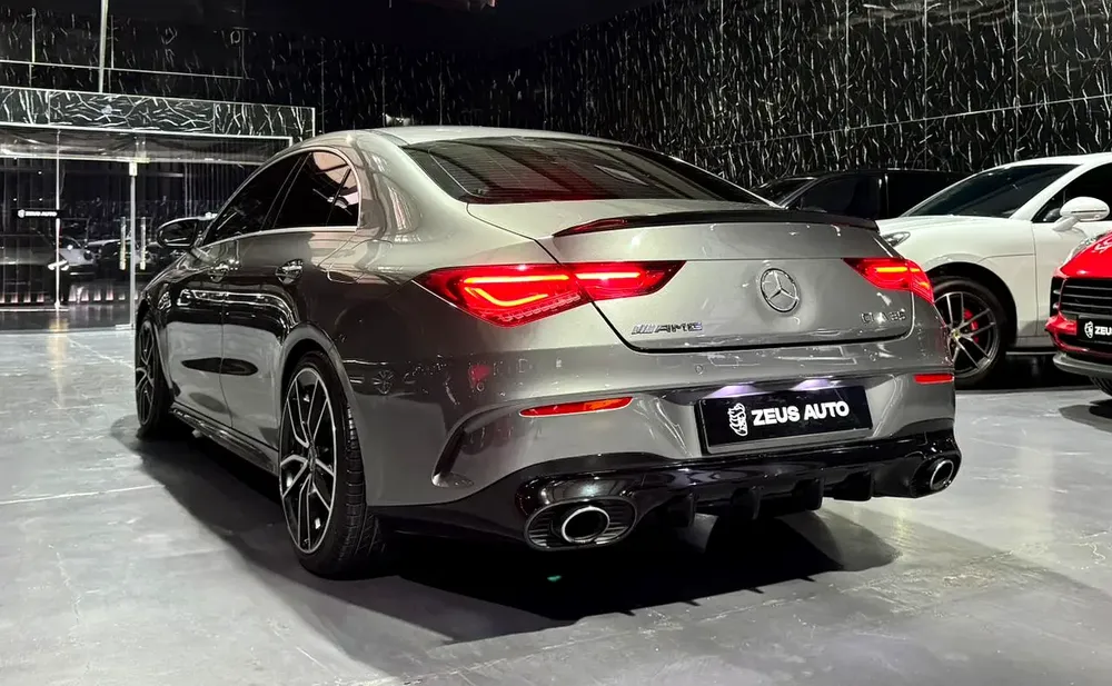 Exclusive offer By ZEUS AUTO  | GCC Specs | Low Mileage | AAA Warranty 2027 - Image 5