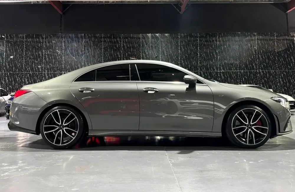 Exclusive offer By ZEUS AUTO  | GCC Specs | Low Mileage | AAA Warranty 2027 - Image 8
