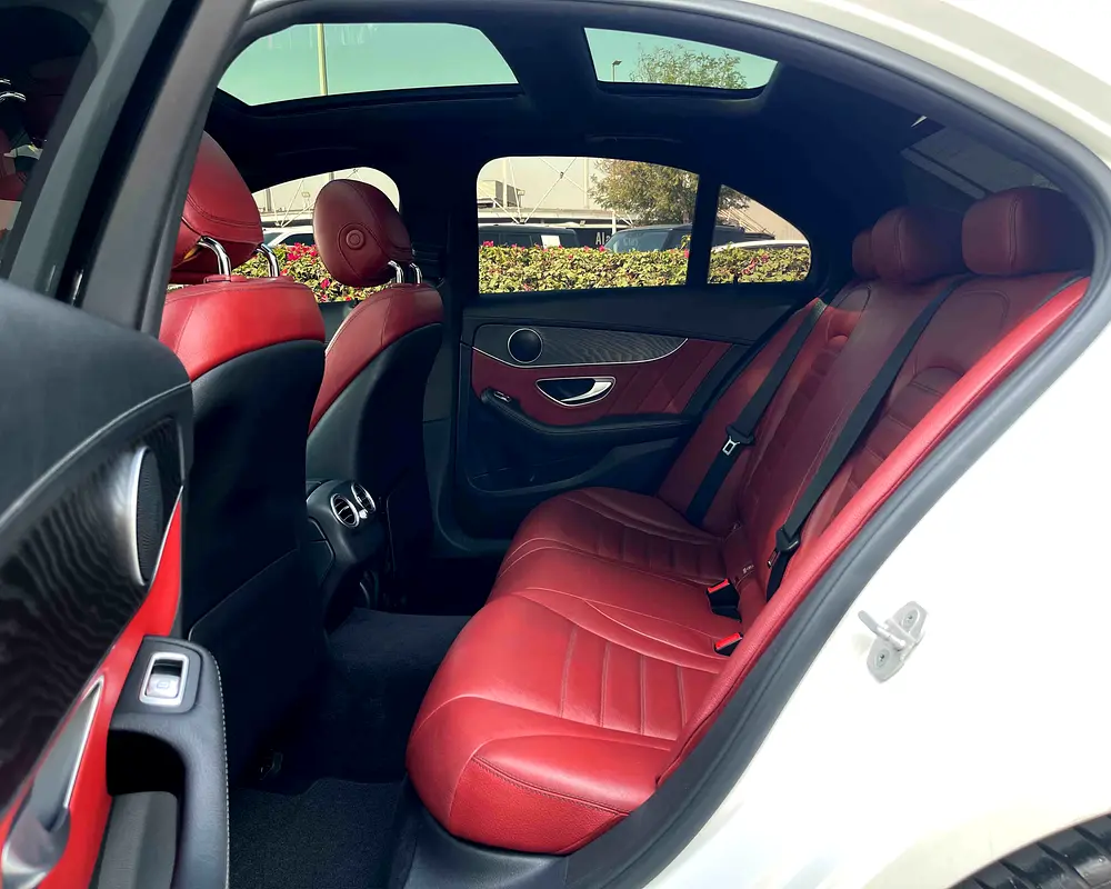 AMG PACKAGE / RED LEATHER + SUNROOF + NAVIGATION + LANE ASSIST + CRUISE CONTROL + AUTO PARK / GCC - Image 12